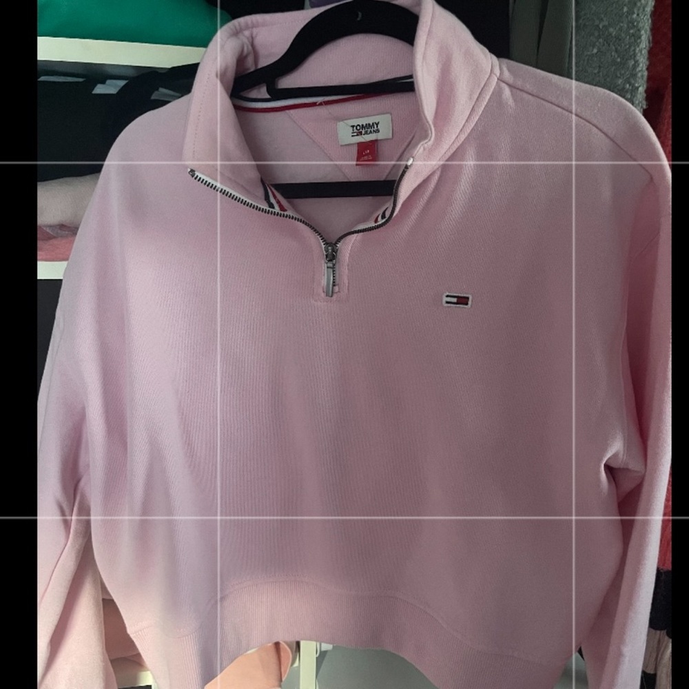 Tommy Hilfiger short sweatshirt new with tags